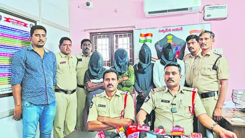 9 కిలోల గంజాయి స్వాధీనం