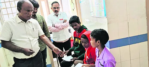 రోగుల వైద్యసేవలపై ప్రత్యేక దృష్టి 