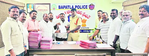చంద్రబాబుకు దళితులపై అక్కసు ఎందుకు? 