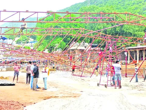 గిరి ప్రదక్షిణ ఏర్పాట్లలోనూ అదే నిర్లక్ష్యం 
