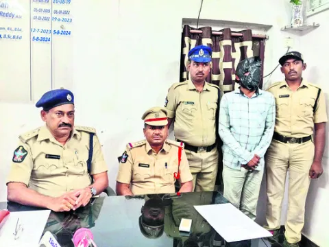 సహజీవనానికి అడ్డొస్తున్నాడని హత్య 