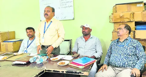 ప్రభుత్వ పథకాలను సద్వినియోగం చేసుకోవాలి
