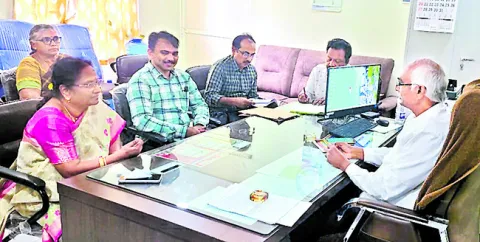 ప్రభుత్వ ఆస్పత్రుల్లో ప్రసవాల సంఖ్య పెంచాలి 