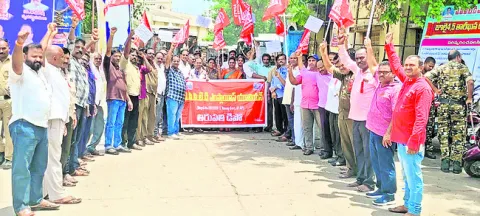 సమస్యలు పరిష్కరించకుంటే ఉద్యమం ఉధృతం