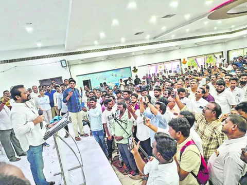 మాటకు కట్టుబడిన ఘనత జగన్‌దే..