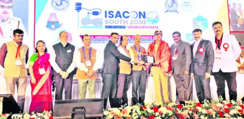 వైద్యంలో రోగి పూర్వ చరిత్ర పరిశీలన కీలకం 