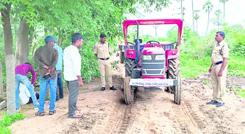 అనుమతులతోనే ఇసుక