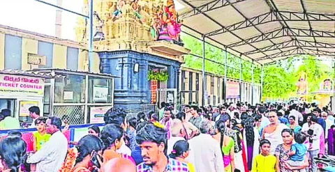 భజే విఘ్ననాయకా.. 