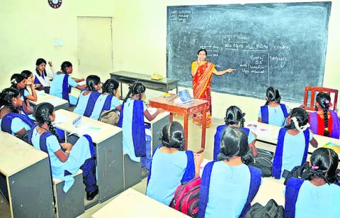 ద్విభాషా విధానంపై సందిగ్ధం 