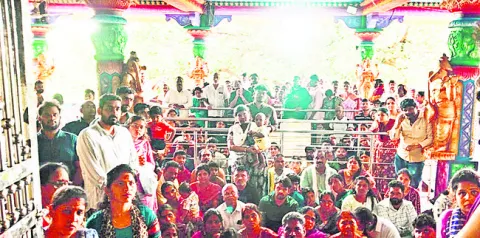 హేమాచలక్షేత్రంలో సండే సందడి