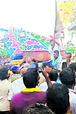 తెలుగు తమ్ముళ్ల అరాచకపర్వం   