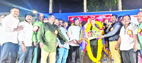 సందడిగా లాఫింగ్‌ క్లబ్‌ ‘కామెడీ కింగ్స్‌’ కార్యక్రమం 