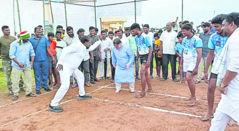 క్రీడాభివృద్ధికి రూ.700 కోట్లు
