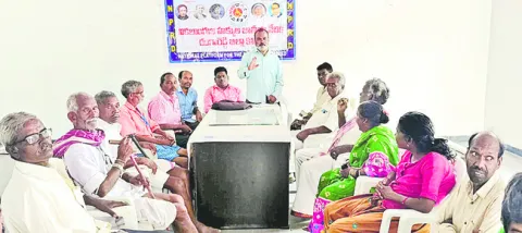 దివ్యాంగుల సమస్యలు పరిష్కరించాలి
