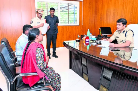 ఉద్యోగాల పేరుతో మోసం