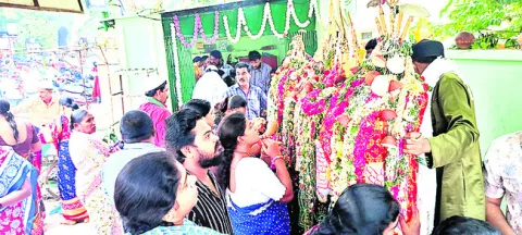 పీరీల