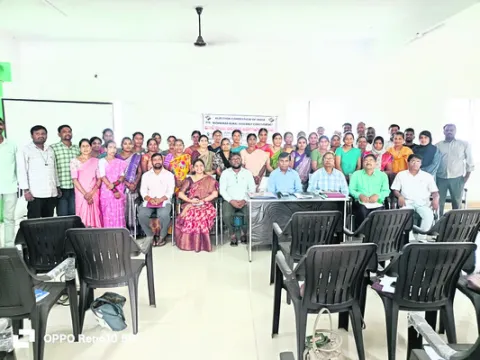 ఓటర్‌ నమోదుపై  బీఎల్వోలకు అవగాహన 