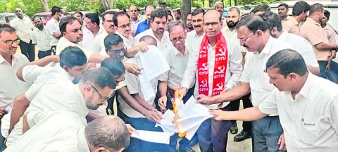 రెచ్చగొట్టే చర్యలు మానుకోవాలి 