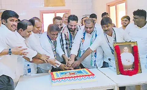 YSR 76th birth anniversary celebrated in Dubai12