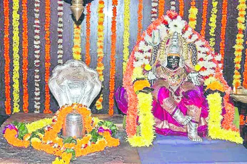 వీరేశ