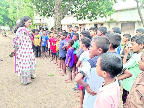 విద్యార్థులకు మెరుగైన విద్యనందించాలి