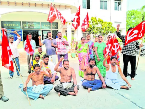 మున్సిపల్‌ ఇంజినీరింగ్‌ కార్మికుల సమస్యలు పరిష్కరించాలి