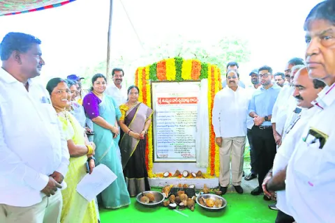 అభివృద్ధి పనుల్లో నాణ్యత తప్పనిసరి