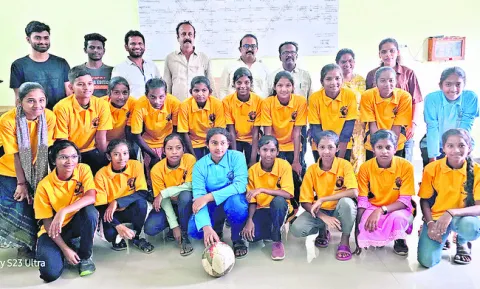 రాష్ట్ర ఫుట్‌బాల్‌ టోర్నీకి జిల్లా జట్టు ఎంపిక