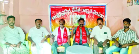 ‘నేతన్న నేస్తం’ అమలు చేయండి 
