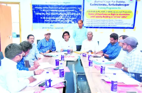 గ్రామాల అభివృద్ధిలో భాగస్వాములు కావాలి 