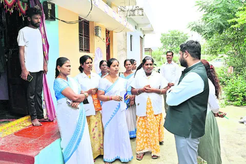 పక్కాగా ఫీవర్‌ సర్వే నిర్వహించాలి