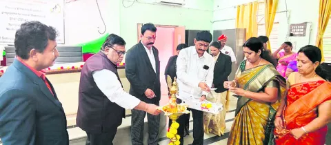 మధ్యవర్తిత్వంతో త్వరితగతిన కేసుల పరిష్కారం 
