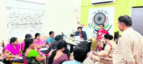 అనాథ పిల్లలకు జనన ధ్రువీకరణ పత్రాలు