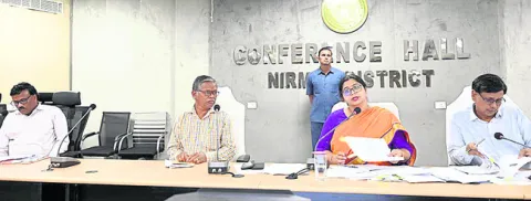 ఇందిరమ్మ ఇళ్లకు ఇసుక కొరత రావొద్దు
