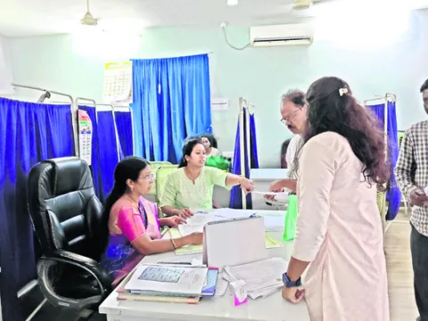 విధుల్లో నిర్లక్ష్యం వహించొద్దు 