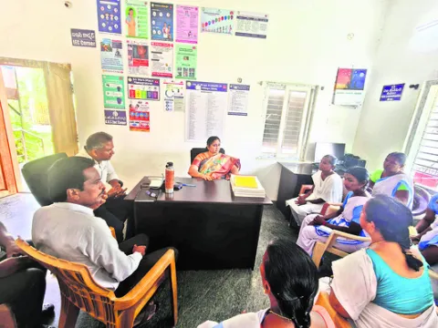 చెత్తలో కాలిన మందులపై విచారణ