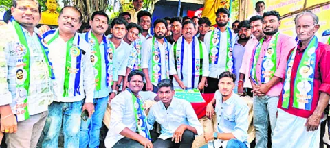 కూటమి పాలనపై ఏడాదికే వ్యతిరేకత 