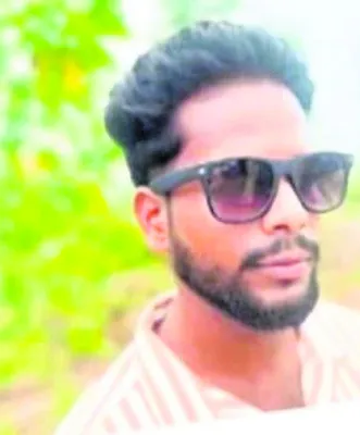 మద్యానికి బానిసై  యువకుడి ఆత్మహత్య
