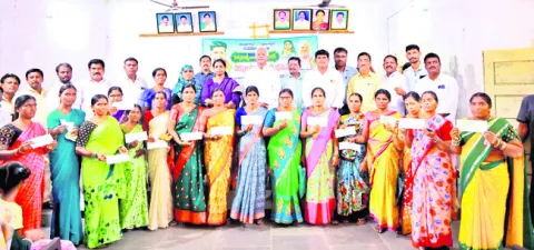 కేటీఆర్‌ అనుచిత వ్యాఖ్యలు సరికాదు