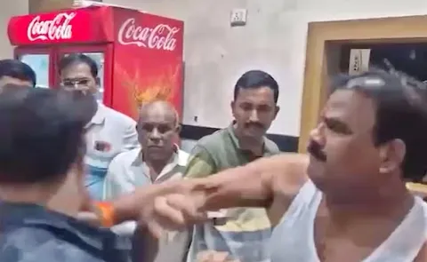 Shiv Sena MLA Gaikwad Thrashes Canteen Contractor6