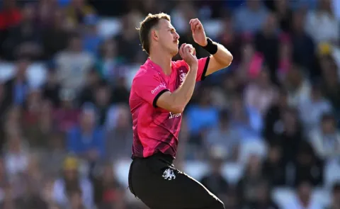 Stump Split In Half, Riley Meredith Fiery Spell Crackles Wicket In T20 Blast 20255