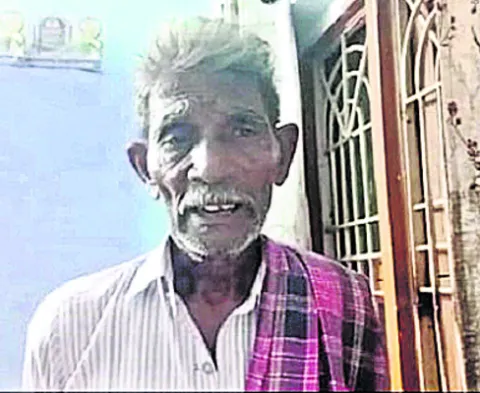 దళితుడిపై టీడీపీ నాయకుడి దౌర్జన్యం 