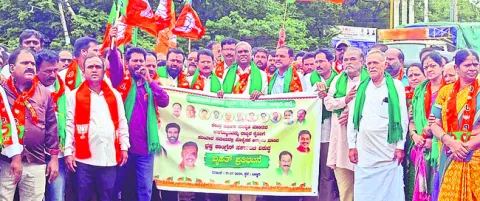 కాంగ్రెస్‌ సర్కారుపై రైతన్న కదం 