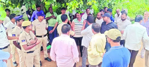 వైద్యం కోసం వెళ్లి అనంతలోకాలకు..