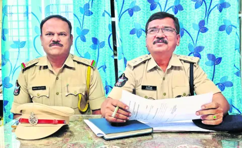 ఆగస్టు 31లోపు నాటుసారా రహితంగా జిల్లా 