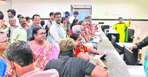 సుదర్శన స్వామికి  ప్రత్యేక పూజలు 
