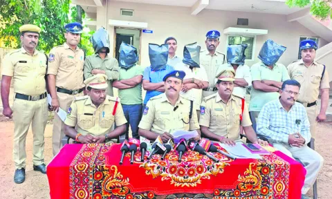 యూరియా అక్రమ రవాణా నిందితుల అరెస్ట్‌