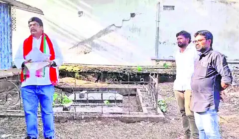 ‘స్పీకర్‌ కనుసన్నల్లోనే అక్రమ నిర్మాణాలు’ 