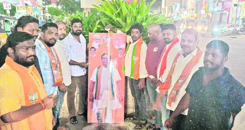 ఎమ్మెల్యే ధన్‌పాల్‌ కృషితోనే ఇంజినీరింగ్‌ కళాశాల మంజూరు