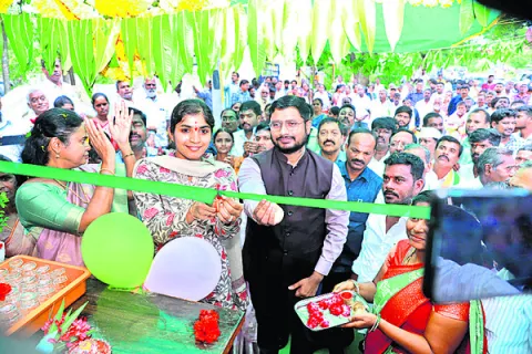 మహిళా సాధికారత కోసమే పథకాలు 